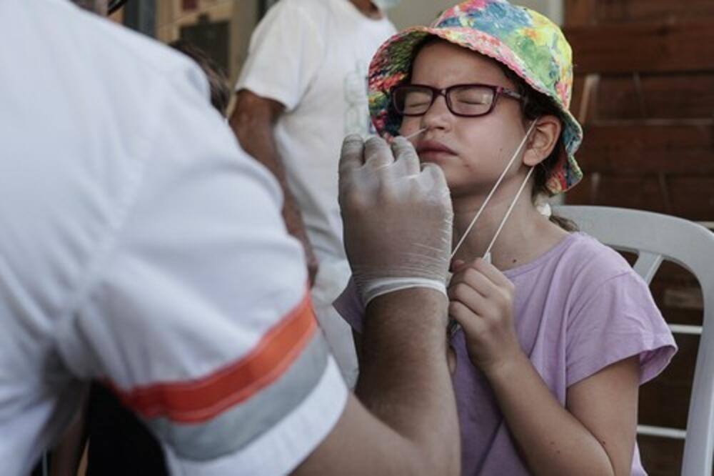 UPOZORENJE: Još 1 mogući simptom kovida kod male dece