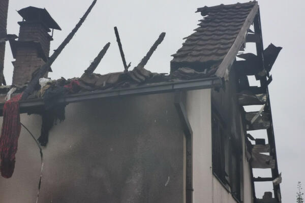 PRVE SLIKE POŽARA KOD UŽICA U KOME JE ČOVEK UMRO U NAJGORIM MUKAMA! Vatra progutala ceo objekat (FOTO)