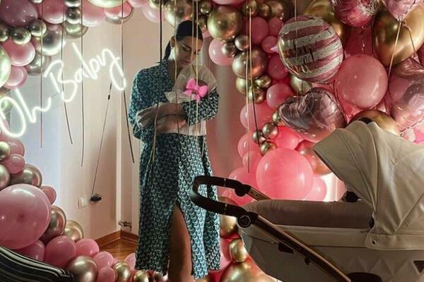 KATARINA GRUJIĆ IMA DVE DADILJE ZBOG BEBE, FUDBALER "PUKAO" 7.000 EVRA ZA SOBU: Sve stiglo direktno iz Italije!