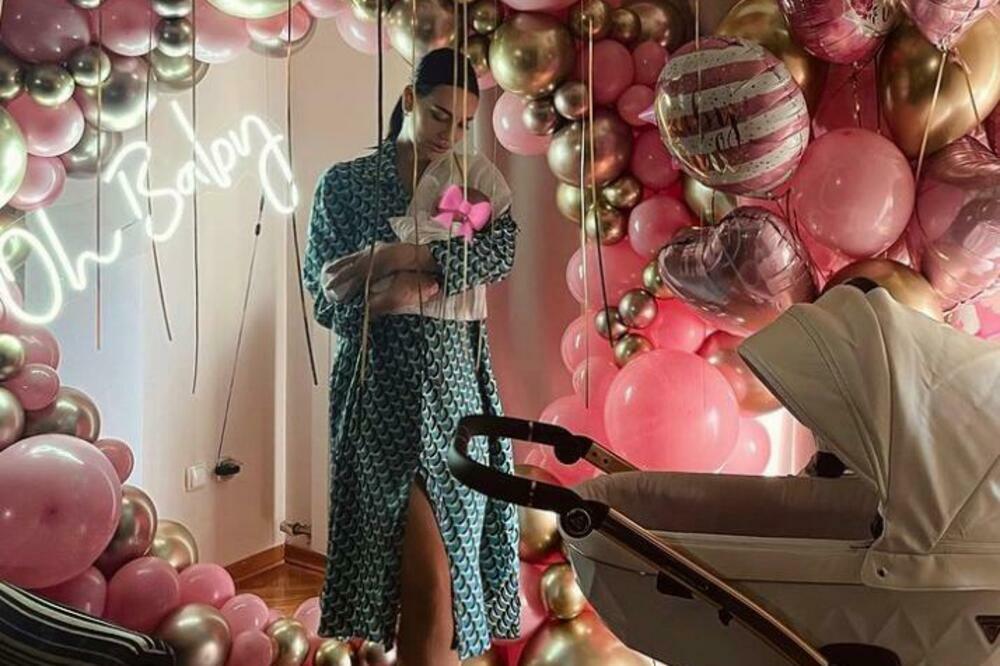 KATARINA GRUJIĆ IMA DVE DADILJE ZBOG BEBE, FUDBALER "PUKAO" 7.000 EVRA ZA SOBU: Sve stiglo direktno iz Italije!