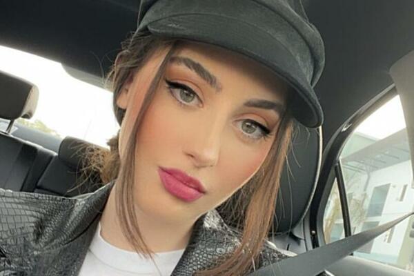 AMERIKANCI ODLEPILI ZA DESANKOM: Vi verovatno NIKAD NISTE ČULI ZA NJU, a preko BARE JE SLAVNA, zaludela MILIONE!