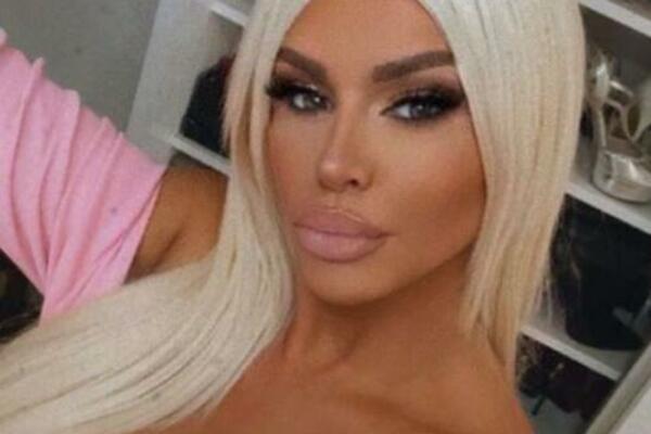 DARA BUBAMARA KAO IZ EROTSKOG FILMA: Sedmice istakla u PRVI PLAN, raspaljuje maštu dekolteom! (VIDEO)