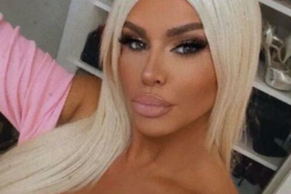 DARA BUBAMARA KAO IZ EROTSKOG FILMA: Sedmice istakla u PRVI PLAN, raspaljuje maštu dekolteom! (VIDEO)