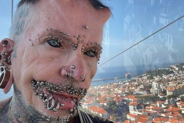 OVAJ MUŠKARAC (61) NA POLNOM ORGANU IMA ČAK 278 PIRSINGA: Otkrio je kako mu izgledaju ODNOSI, NEVERICA (FOTO)