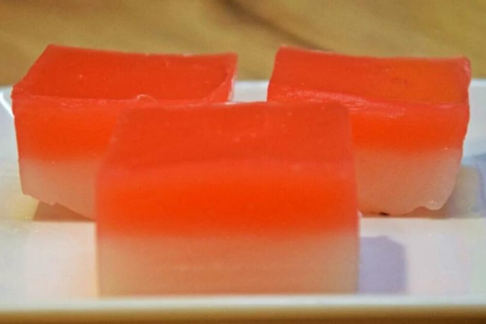 FOTOGRAFIJA OVE POSLASTICE JE IZAZVALA VELIKU RASPRAVU U SRBIJI: Kako vi ovo zovete? (FOTO)