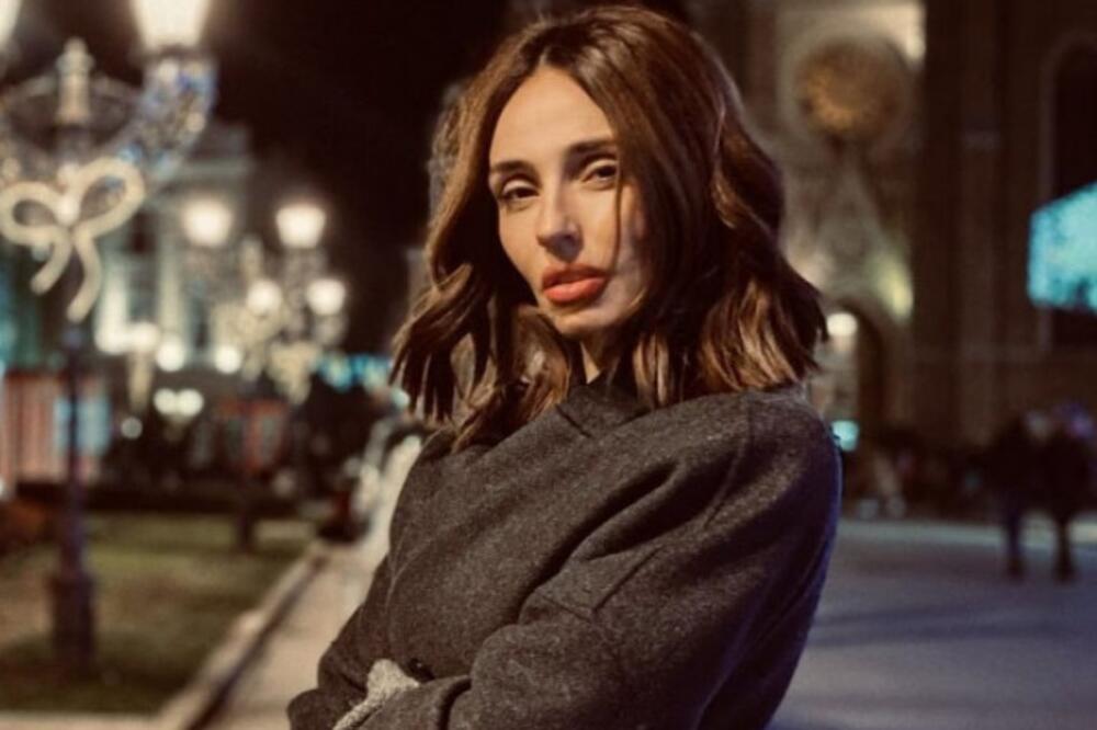 POŽAR ISPRED ZGRADE GDE ŽIVI BALAŠEVIĆEVA ĆERKA! Oglasila se HITNO i snimila dramatične scene! (FOTO)