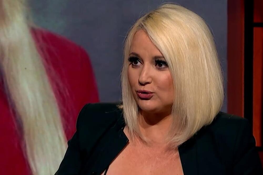 "BLIZNAKINJE HOĆE NAPOLJE!" Maja Nikolić obukla KORSET i samo što NE PUKNE, ljudi u NEVERICI GLEDAJU