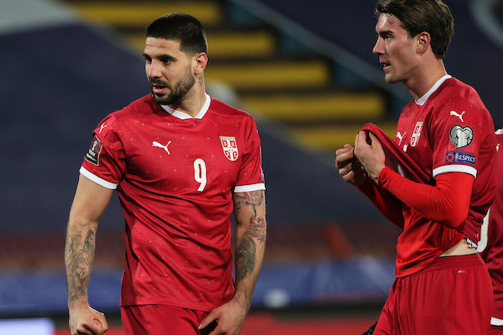 MITROVIĆ I VLAHOVIĆ UTERUJU STRAH U KOSTI! Brazilci više nisu tako GLASNI!