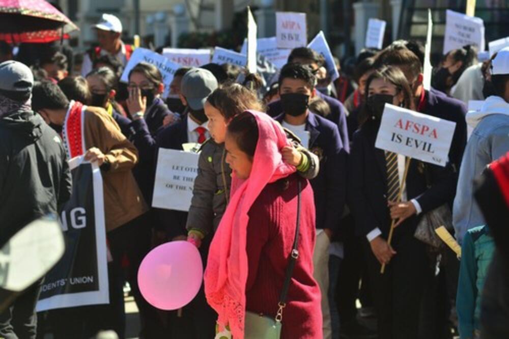 HOROR KAKAV SVET NE PAMTI: 11 muškaraca SILOVALO TRUDNICU, osuđeni na DOŽIVOTNI ZATVOR, pa pušteni na SLOBODU!
