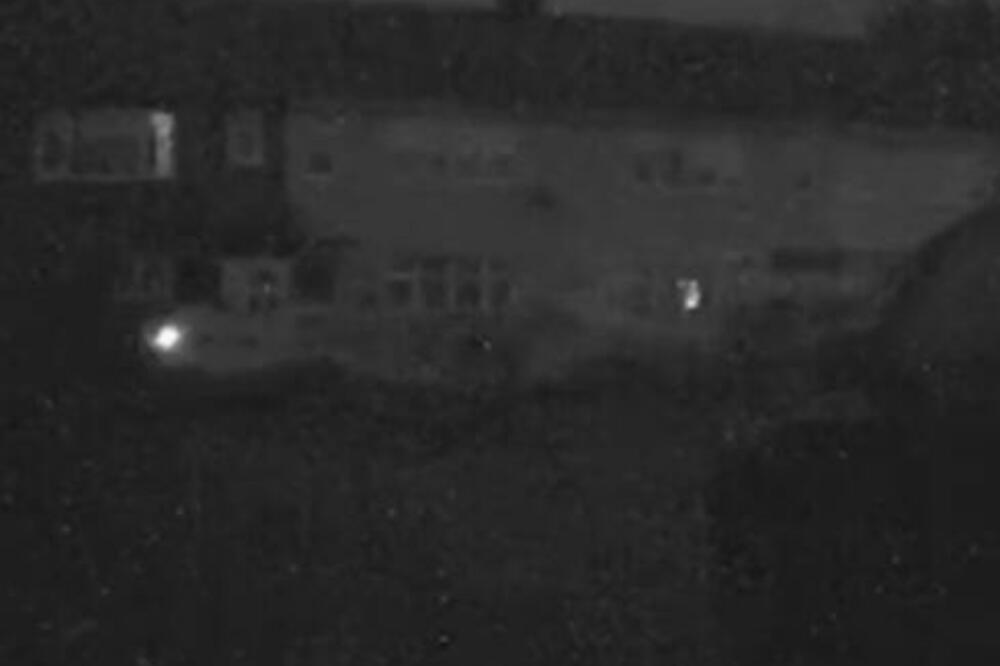 TVRDI DA JE SNIMILA DUHA POGINULOG RADNIKA! Misteriozno svetlo koje se kreće zbunilo i STRUČNJAKE (VIDEO)