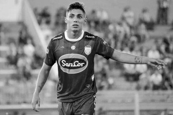 ŠTA SE TO DEŠAVA, NOVA SMRT FUDBALERA: Tuga, imao je samo 25 godina!