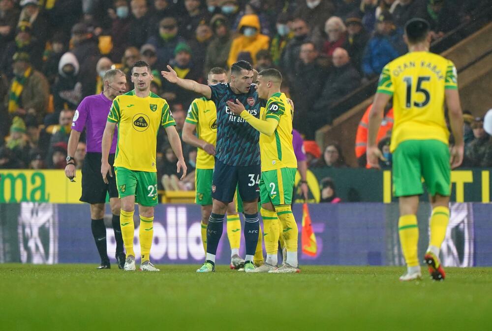 Granit Džaka, Norič siti