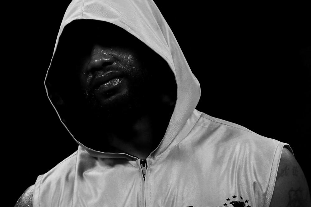 UŽAS: Bokser 'GREŠKOM' ubijen - IZREŠETAN pred ženom i 3 sina, krenuli na VEČERU UOČI BOŽIĆA!