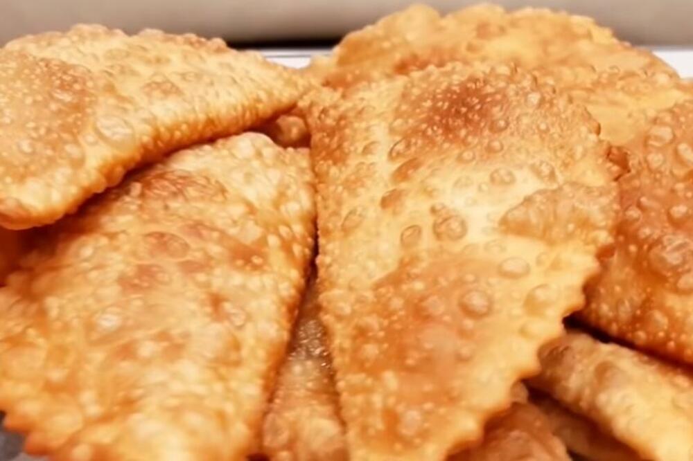 ISPROBAJTE ČEBUREK-TURSKI RECEPT ZA LEPINJE SA MLEVENIM MESOM: Testo MEKANO KAO DUŠA, a punjenje za PRAVE GURMANE