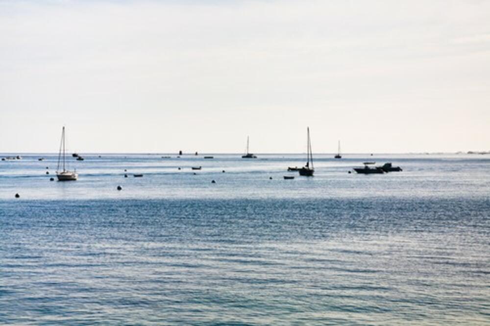 8 ljudi se utopilo dok je prelazilo Lamanš: Među povređenima i desetomesečna beba, hitno prebačena u bolnicu