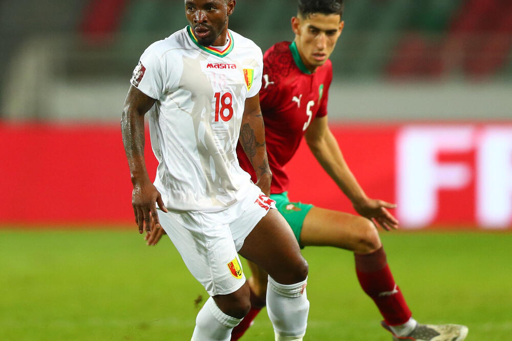 SUMA DOŽIVEO NOVU NEPRIJATNOST U SVOJOJ ZEMLJI: Izvršio državni udar, a sada PRETI fudbalerima (FOTO)