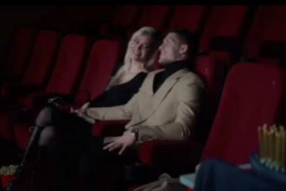 SOFIJA "KULA ZAVERU" SA DVADESET LJUDI! Luka Jović OSTAO BEZ DAHA, pustio i SUZU! (video)