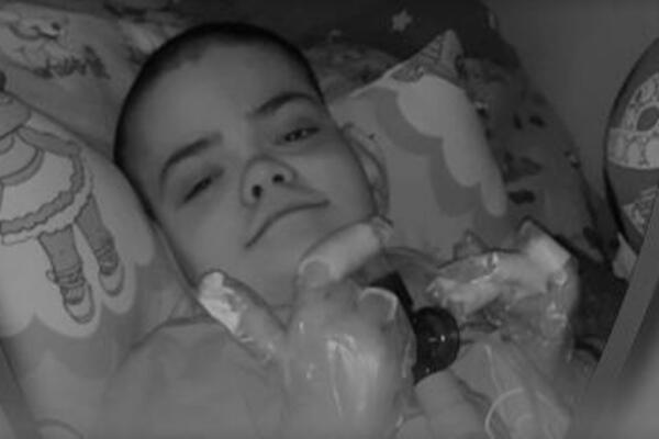 PREMINUO MALI ĐORĐE (10) IZ SREMSKE MITROVICE: Cela Srbija se borila za njega, TUGA DO NEBA!