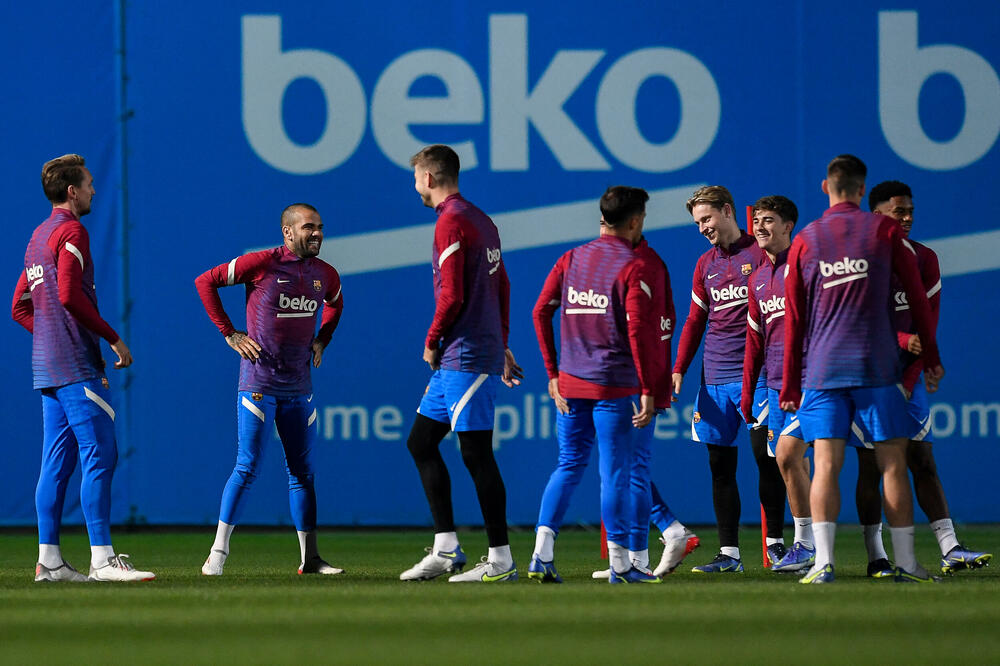 SMRTONOSNI VIRUS POKOSIO TIM: Dvojica fudbalera nalaze se u samoizolaciji