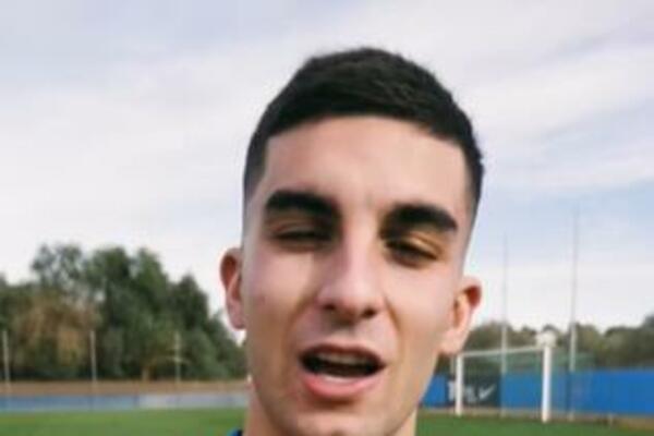 STIGLO POJAČANJE! Skupljen NOVAC uložili u napadača! Da li je on spas Barselone? ĆAVIJEVE BEBE!(FOTO/VIDEO)