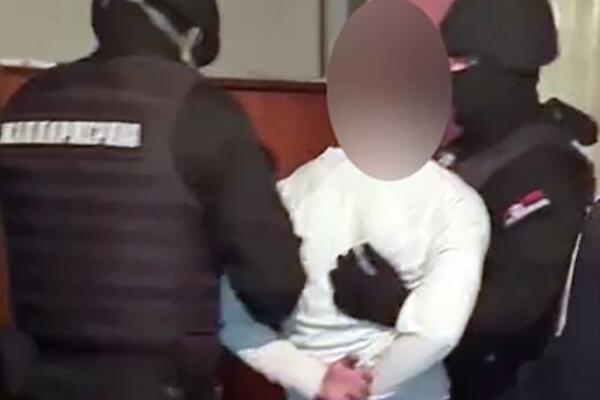 TEŠKA KRAĐA U LOZNICI: Provalio u menjačnicu i ukrao sef sa 1.240.000 dinara!