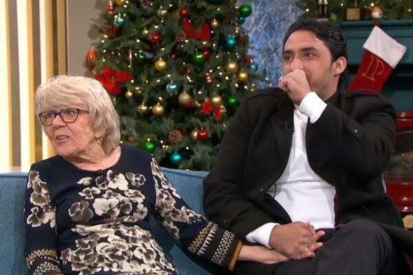 BAKA (82) NIJE MOGLA DA SAKRIJE UZBUĐENJE: Za sve je kriv njen 26-GODIŠNJI LJUBAVNIK, IMA I SNIMAK! (VIDEO)