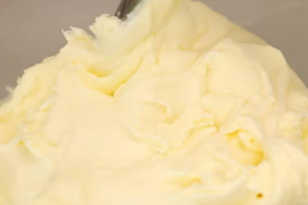 ZABORAVITE NA BACANJE PARA KADA PRAVITE SPECIJALITETE: Uz 2 SASTOJKA sami napravite PRESKUPI SIR, cena mu je VISOKA