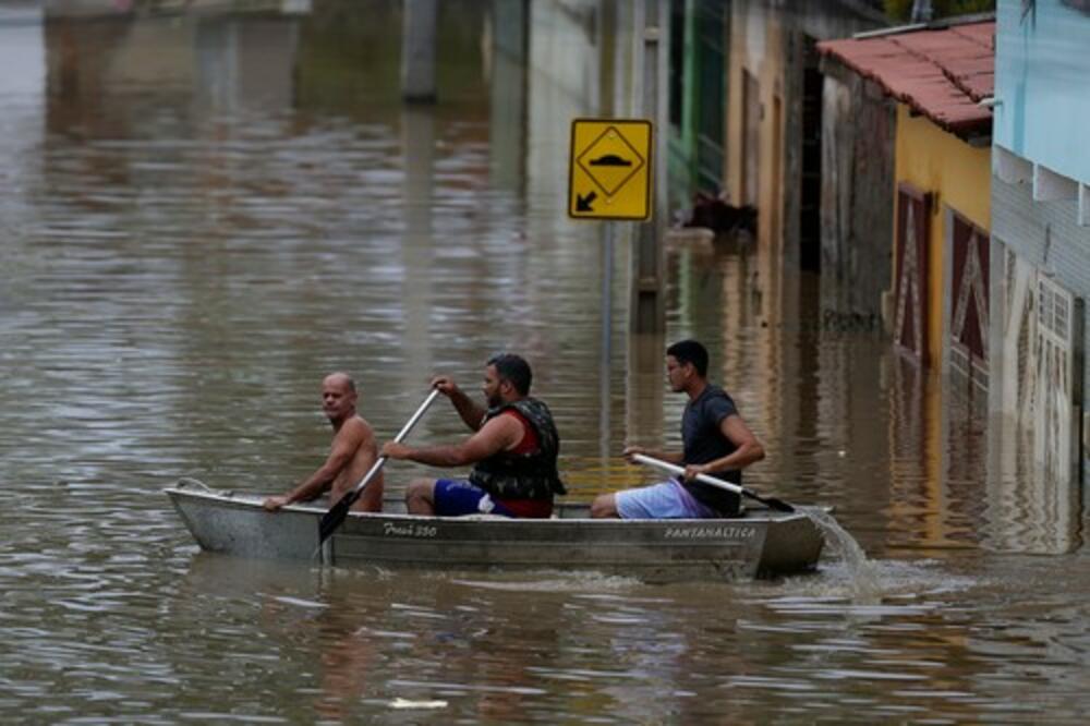 KATASTROFA I U BRAZILU: Proglašena vanredna situacija u 6 gradova, u poplavama i klizištima poginulo 36 ljudi
