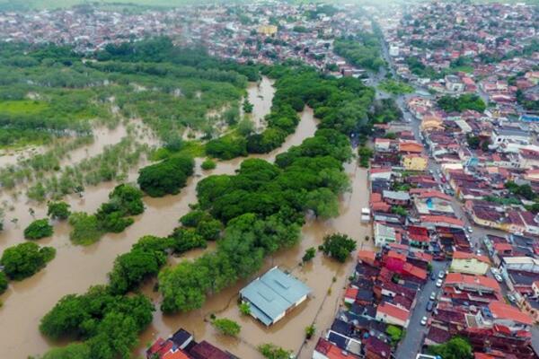 KATASTROFA U BRAZILU: Zbog poplava vanredno stanje u 116 gradova (FOTO)