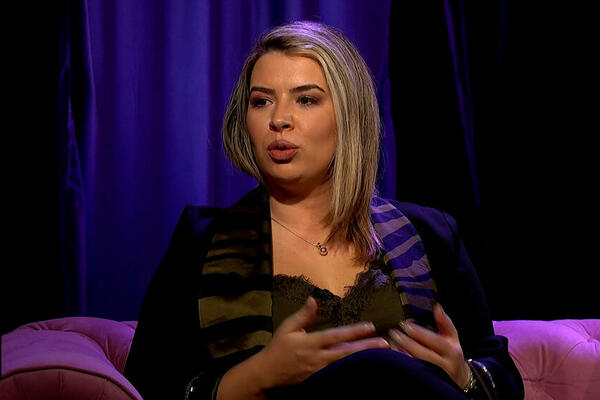 EVO KO NE MOŽE BEZ INTIMNIH ODNOSA: RASKRINKALA JOŠ JEDNU VRELU AKCIJU!