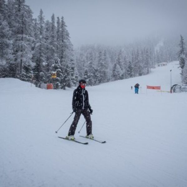 "ŠVAJCARSKA JEFTINIJA OD KOLAŠINA": Račun iz poznatog SKIJALIŠTA digao region na noge, umesto CENE svi KRITIKUJU...