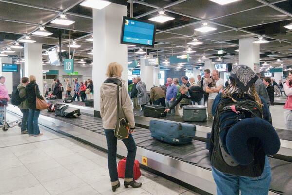 Nemačka 4. januara ublažava mere putnicima iz Velike Britanije