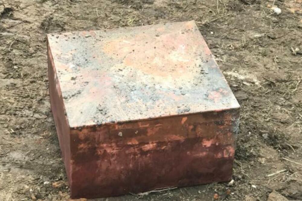 POLICIJA NAŠLA BEŽIVOTNO TELO U KUTIJI IZ LAŽNOG ZIDA, A ONDA... Kada vidite KOGA su uhapsili biće vam MUČNO!