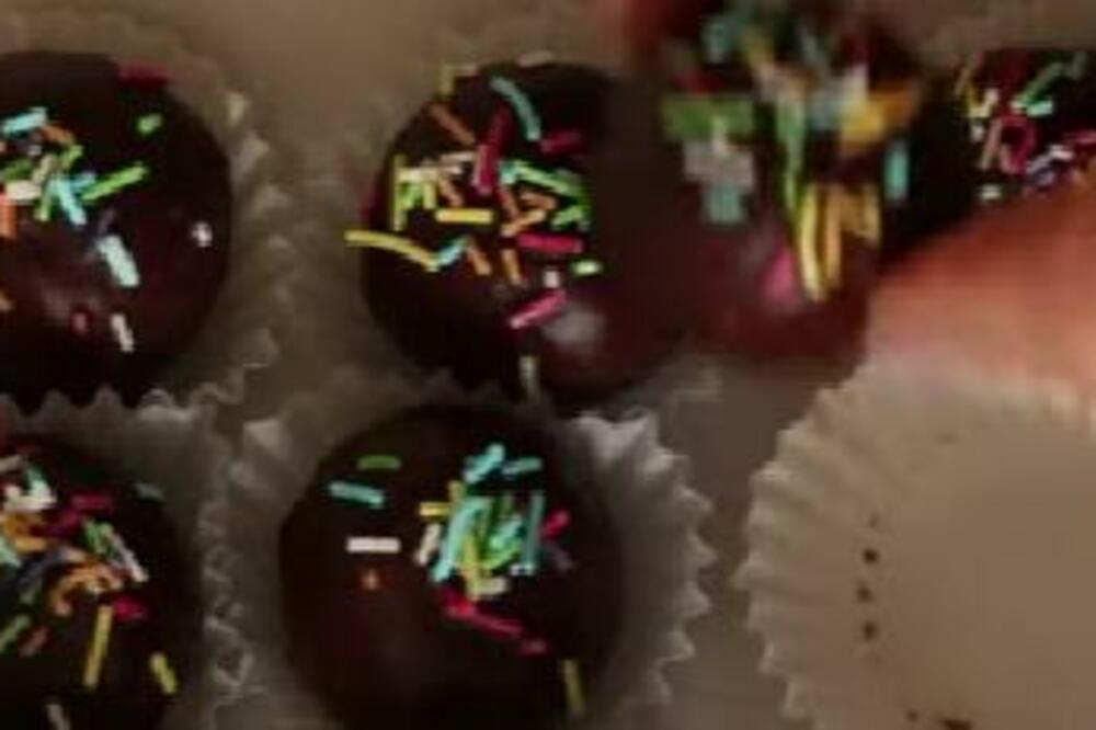 KUGLICE SA PIVOM MORAJU DA SE NAĐU NA SLAVSKOJ TRPEZI: Dosta je bilo ISTIH kolača, OVAKVE NIKO NIJE PROBAO