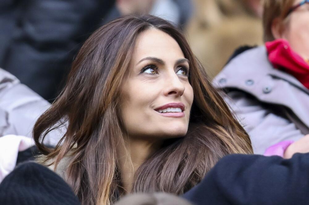 POZNATI MILIONER! Šmeker oženio recepcionarku, a ona izgleda kao prava BOMBA! (FOTO)