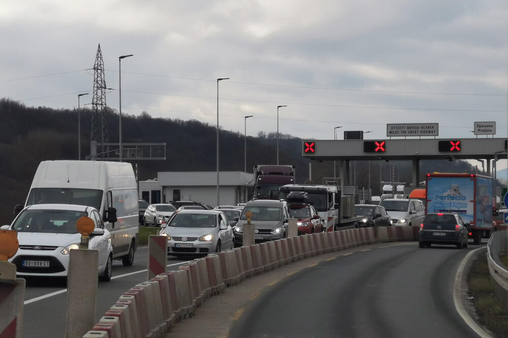 AMSS: NEMA vanrednih zastoja na putevima