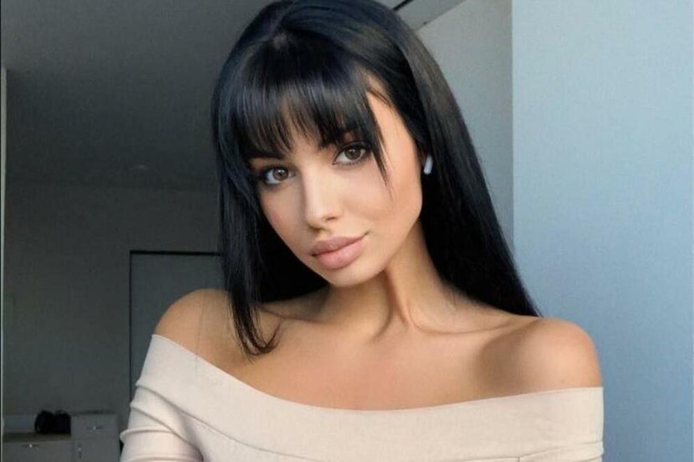 SARADNICA MINISTRA DOŠLA NA PROSLAVU SA DUBOKIM DEKOLTEOM! Prštalo na sve strane, zamenik ostao bez FUNKCIJE