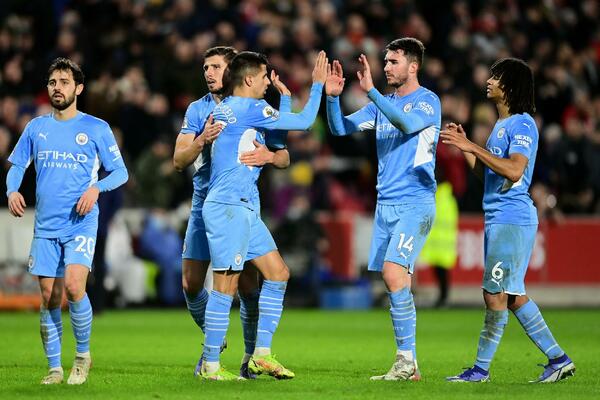 FUDBALER MANČESTER SITIJA BRUTALNO PRETUČEN: Pljačkaši nisu imalo milosti (FOTO)