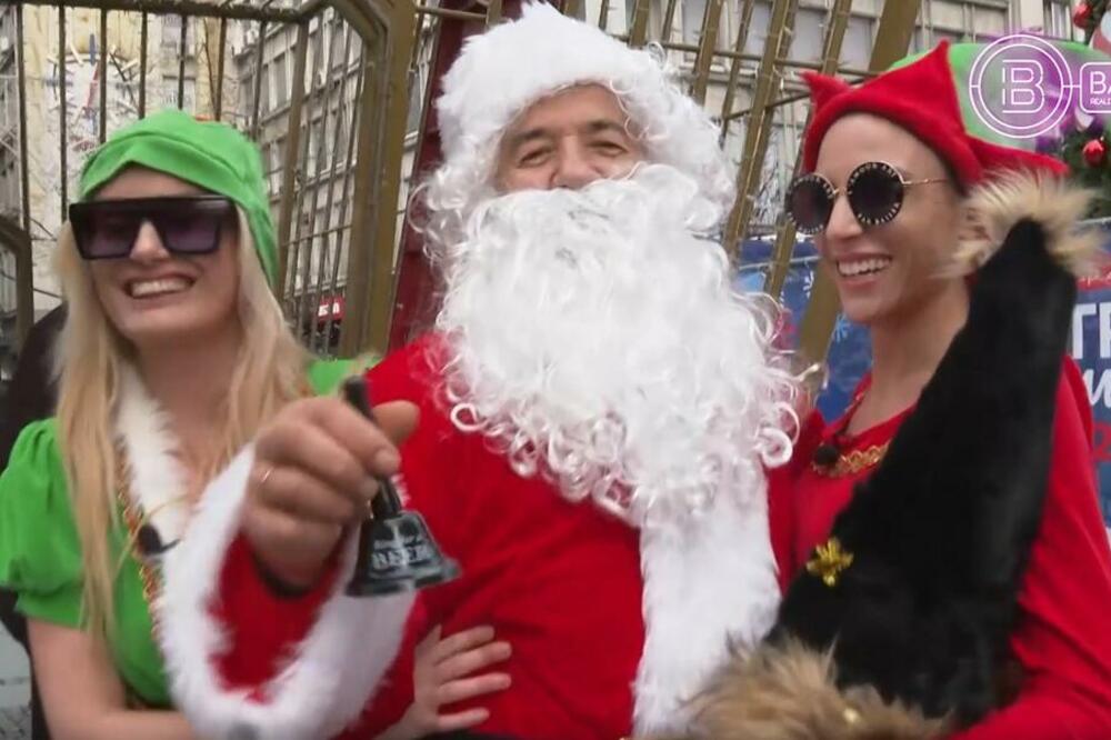 NOVOGODIŠNJA EUFORIJA: Rijaliti učesnice uhvatile DEDA MRAZA pod ruku, pa vrckale po ULICI! (VIDEO)