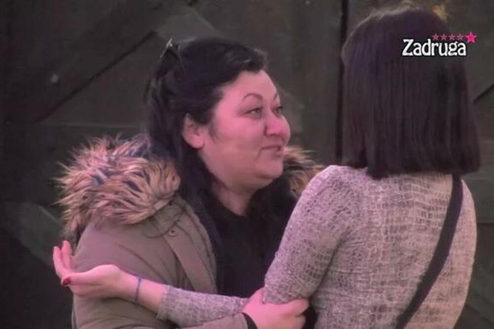 "ŽIV TI JA, NEMOJ VIŠE SA NJIM": Miličina majka prolila GORKE SUZE, pa oplela po Mensuru!