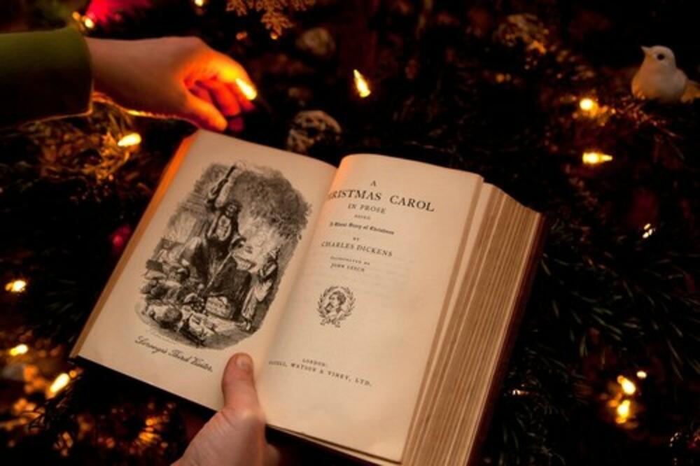 Božićna priča, Čarls Dikens