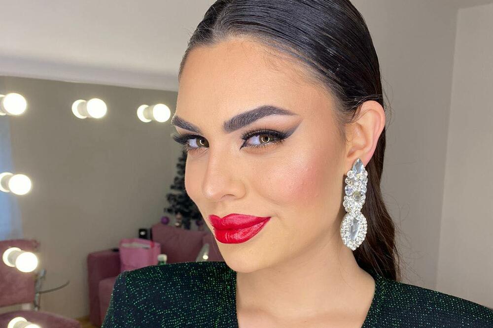 FOTOGRAFIJA IZ PROŠLOSTI SVEDOČI DRUGAČIJE, OSVANULO NA POSEBNOJ STRANICI: Život Mine Vrbaški pre rijalitija!