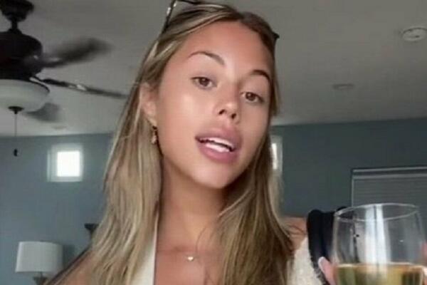 ONA IMA (23) I SMATRA DA JE PREVIŠE LEPA ZA POSAO KOJI RADI: Pronašla je DEČKA (57), nećete VEROVATI šta ima na UMU