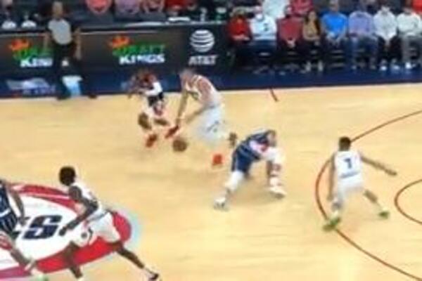 JOKIĆEVA VRTEŠKA PA 'ELI-JUP': Igraču Hjustona se posle ovog poteza MVP-ja zavrtelo u glavi! (VIDEO)