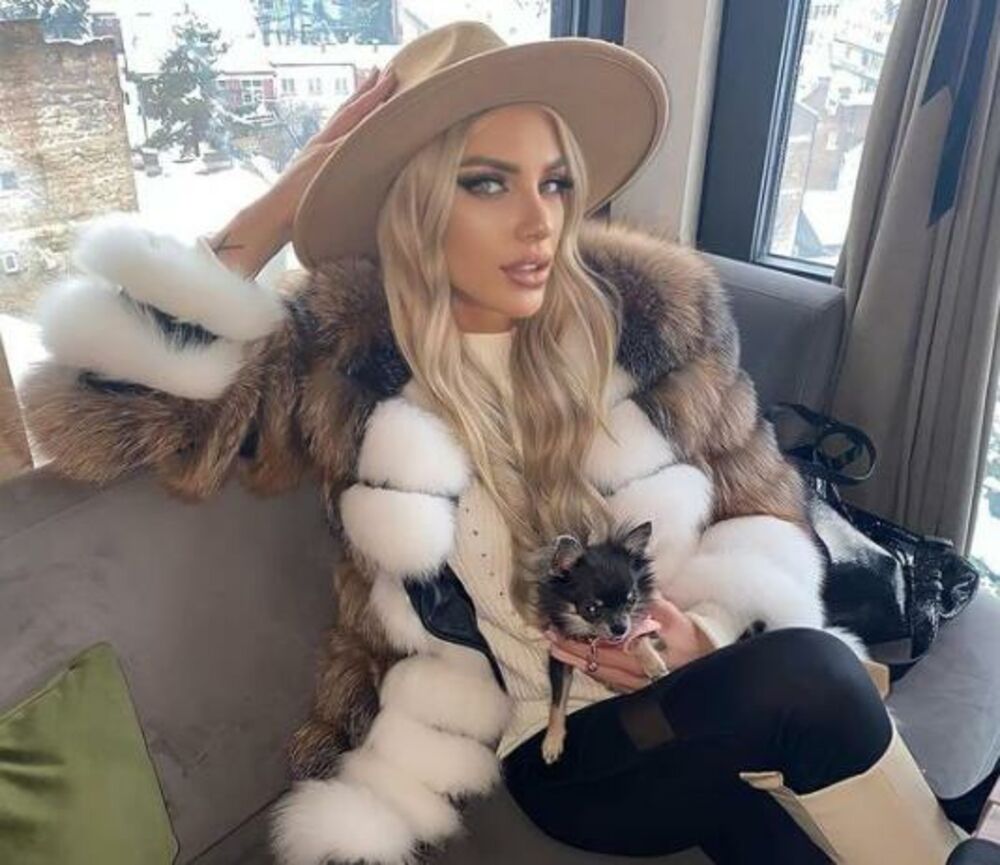 Milica sama šije venčanicu za svadbu