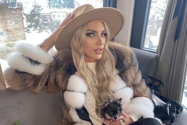 VODITELJKA PROMENILA LIČNI OPIS: Milica više ne liči na sebe, a ljudi su u totalnom TRANSU zbog OVOGA (FOTO)