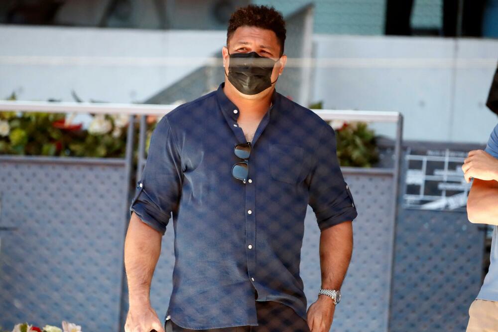 IMA BLAGE SIMPROME: Opasni virus nije zaobišao ni legendarnog fudbalera (FOTO)