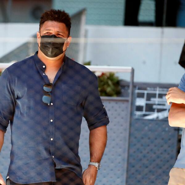 IMA BLAGE SIMPROME: Opasni virus nije zaobišao ni legendarnog fudbalera (FOTO)