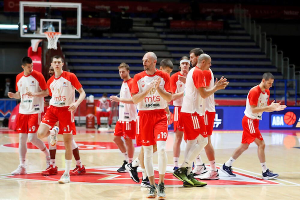 ZVEZDU ČEKA OZBILJAN RITAM MEČEVA: Evroliga odredila termin za otakazanu utakmicu protiv Fenerbahče