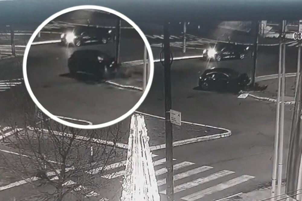 VOZAČ POTPUNO IZGUBIO KONTROLU NAD AUTOMOBILOM! Pogledajte kako se vozilo ZAKUCALO u banderu na Dedinju! (FOTO)